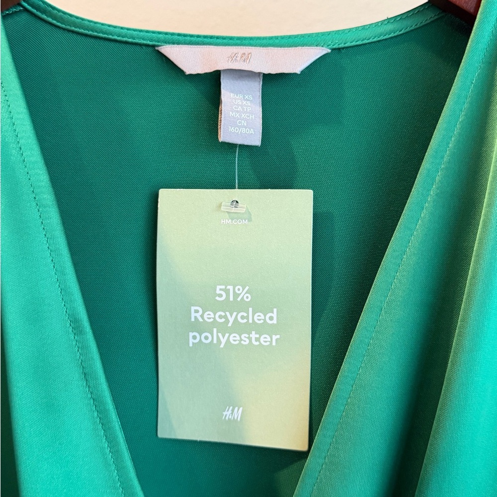 H&M Emerald V-Neck Dress - Picture 3 of 4